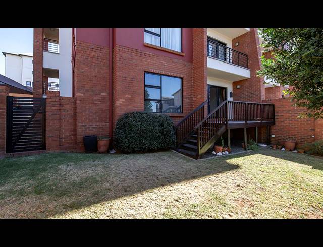 2 BEDROOM APARTMENT FOR SALE IN GREENSTONE HILL